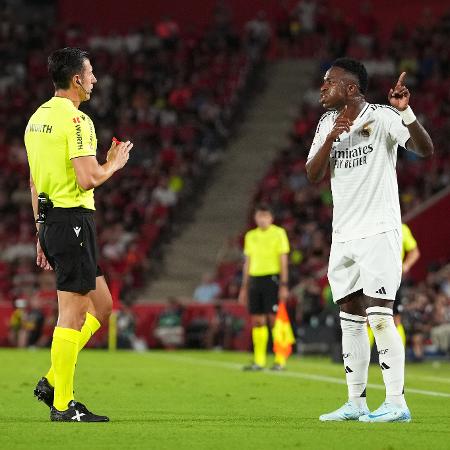 Vinicius Jr durante o empate entre Real Madrid e Mallorca pelo Campeonato Espanhol