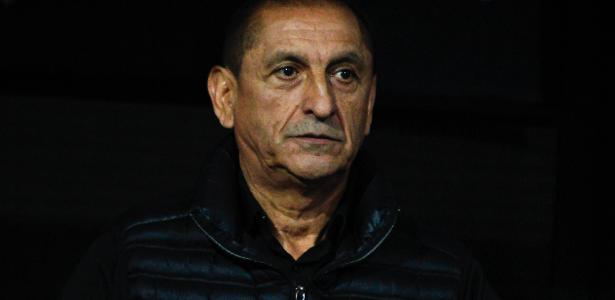 Ramón Díaz elogia belo gol de Memphis no Corinthians: destaque mundial garantido