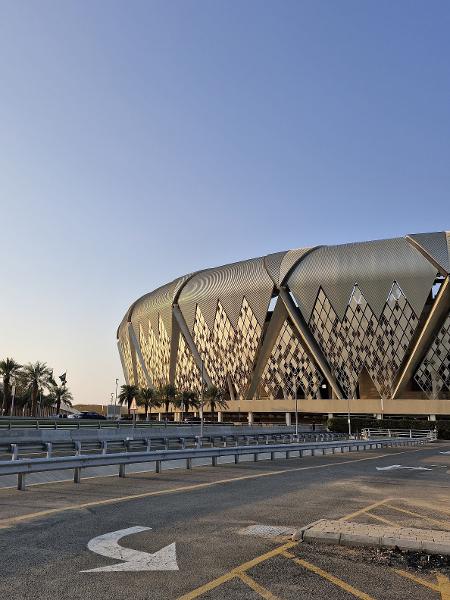 Estádio do King Abdullah Sports City, em Jeddah, durante o dia - Bruno Doro/UOL