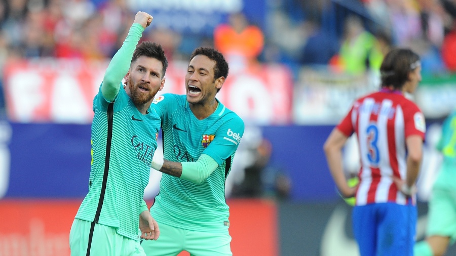 Messi e Neymar comemoram gol: seriam os últimos jogadores sem nomes duplos? - Denis Doyle/Getty Images