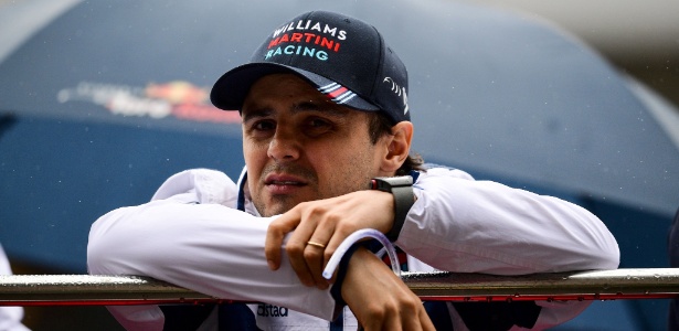 Felipe Massa aceitou desculpas de Max Verstappen e elogiou o holandês - AFP PHOTO / Johannes EISELE