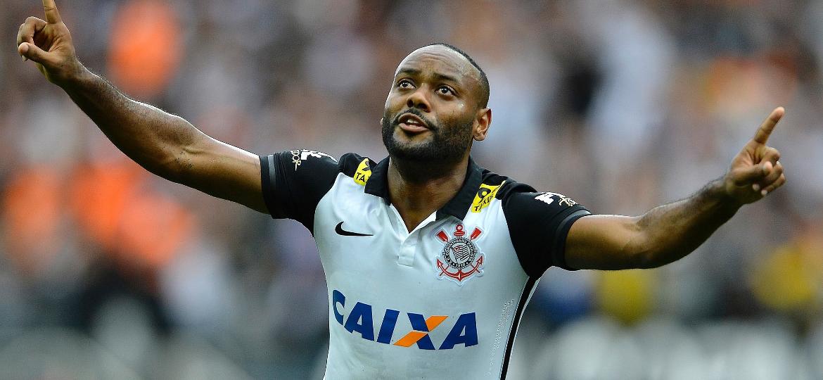 Caixa patrocinou o Corinthians na campanha do título brasileiro de 2015 - Mauro Horita/AGIF