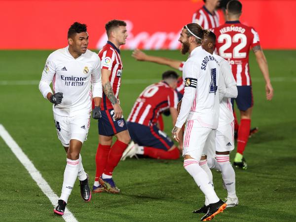 Casemiro comemora gol do Real Madrid contra o Atlético de Madri