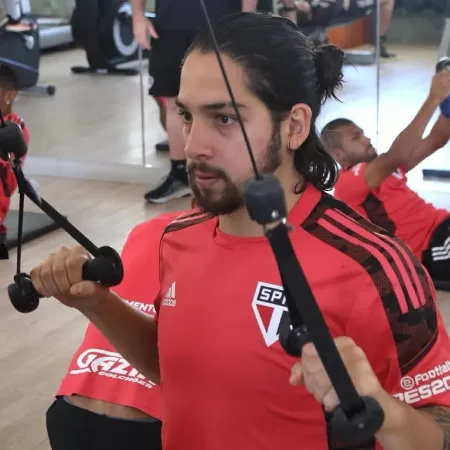 Martin Benítez e jogadores do São Paulo trabalham na academia do hotel em Fortaleza, após empate com Ceará - Rubens Chiri/São Paulo FC - Rubens Chiri/São Paulo FC