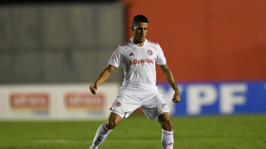 Gabriel, do Inter, em jogo contra o Globo pela Copa do Brasil - Ricardo Duarte