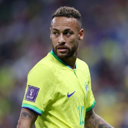 Neymar, camisa 10 do Brasil, na estreia da seleção na Copa, contra a Sérvia - Francois Nel/Getty Images