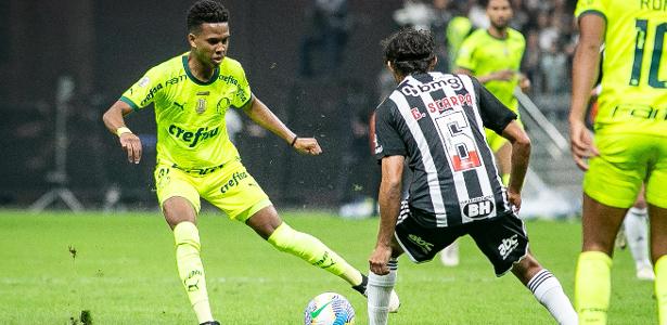 Trio do Palmeiras sente dores em goleada e passará por reavaliação