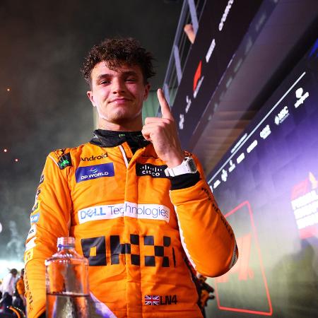 Lando Norris, da McLaren, comemora vitória no GP de Singapura de Fórmula 1 -  Clive Rose - Formula 1/Formula 1 via Getty Images