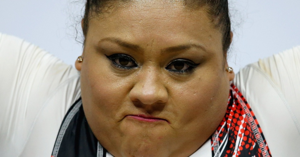A mexicana Tania Mascorro na categoria acima de 75 kg do levantamento de peso. Ela chegou a carregar 140 quilos, mas terminou em quarto lugar