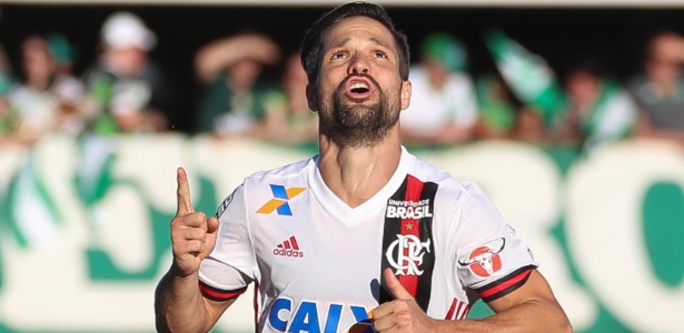 Diego comemora o gol que deu a vitória ao Flamengo sobre a Chapecoense em 2017 - Gilvan de Souza / Flamengo