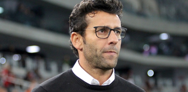 Técnico Alberto Valentim comanda Vasco contra o Atlético-PR em jogo do Brasileirão - Carlos Gregório Jr/Vasco.com.br - Carlos Gregório Jr/Vasco.com.br