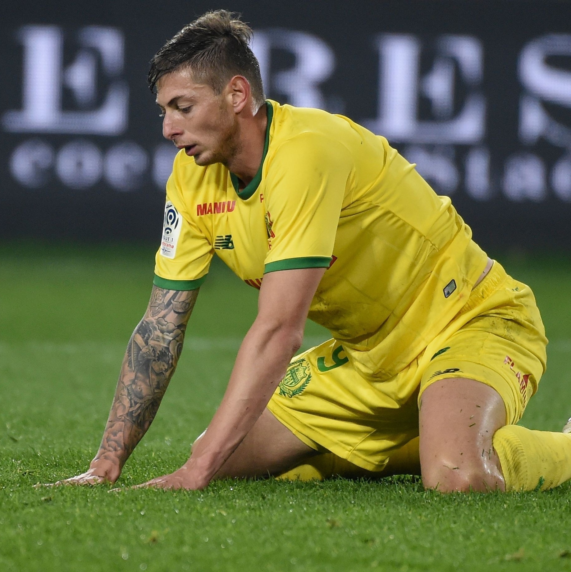 Em homenagem a Sala, Nantes aposenta camisa número 9