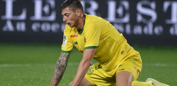 Buscas por corpo de Emiliano Sala foram encerradas - SEBASTIEN SALOM GOMIS/AFP