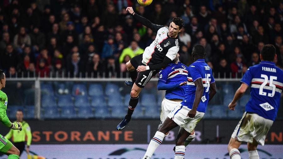 Cristiano Ronaldo durante partida da Juventus contra a Sampdoria, pelo Campeonato Italiano - Marco Bertorello/AFP