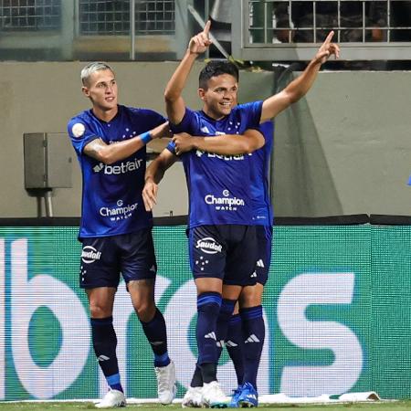 Bruno Rodrigues comemora gol marcado em Cruzeiro x Grêmio no Brasileirão - Gilson Junio/AGIF