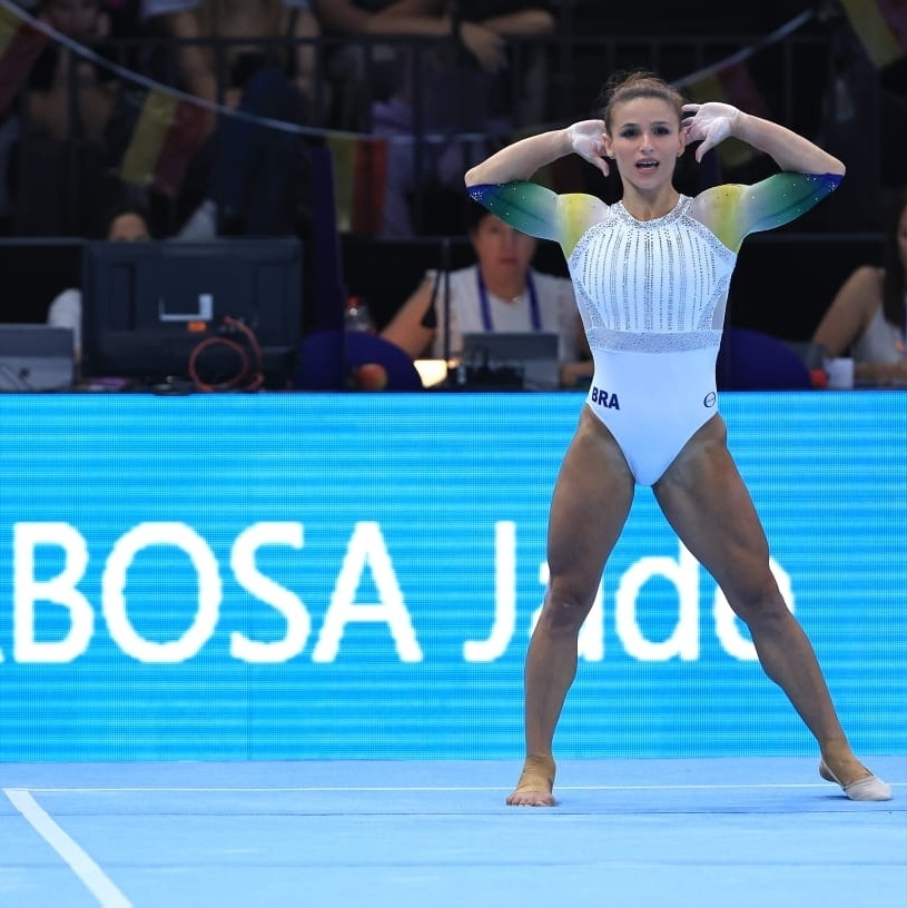 Jade Barbosa reencontra o auge aos 32 e pode sonhar com medalha olímpica