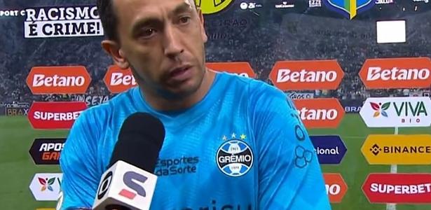 Torcida do Corinthians provoca goleiro do Grêmio: Chorão após entrevista