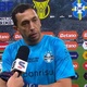 Torcida do Corinthians provoca goleiro do Grêmio após entrevista: 'Chorão'