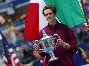 Sinner bate Fritz, conquista o US Open e dispara na liderança do ranking