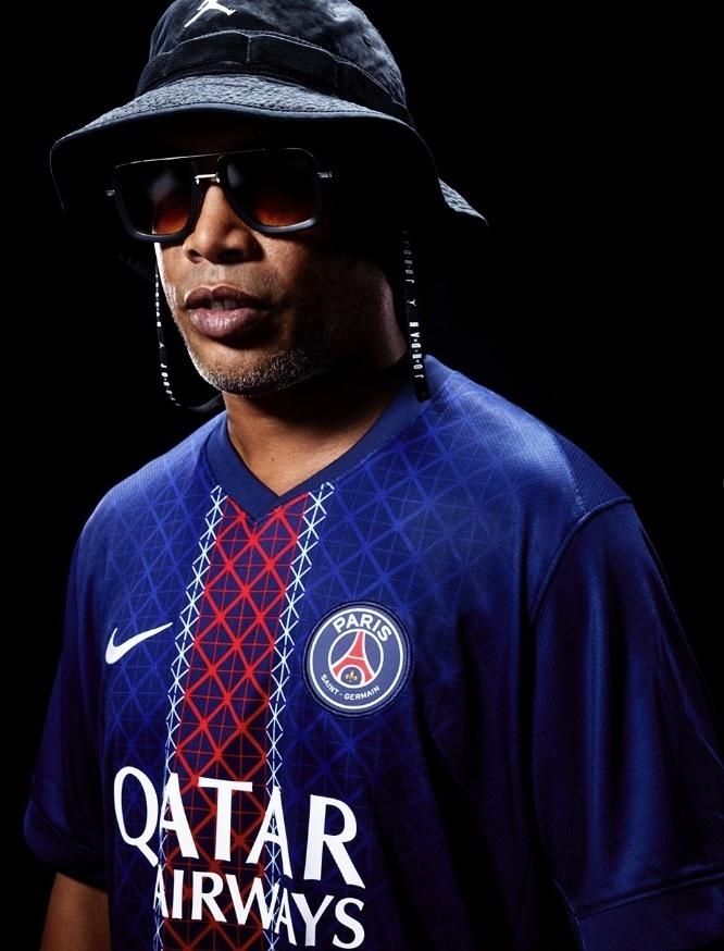 Com Ronaldo e Ronaldinho, Nike lança camisas de quarteto europeu; veja