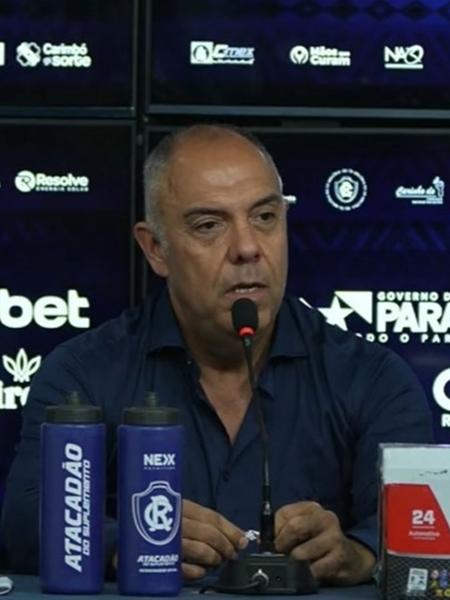 Marcos Braz durante coletiva no Remo