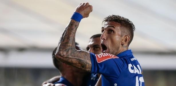 Rafael Marques comemora gol do Cruzeiro - Marcello Zambrana/Light Press