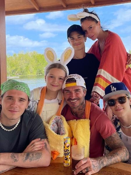 Beckham deseja feliz Páscoa acompanhado da família e genética impressiona - Instagram