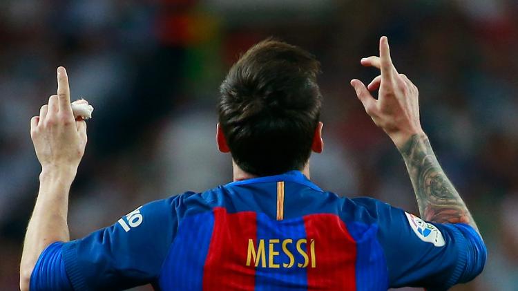 Messi com a camisa 10 do Barcelona