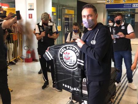 Vitor Pereira conta por que aceitou proposta do Corinthians e diz que tem ‘o mesmo DNA do clube’