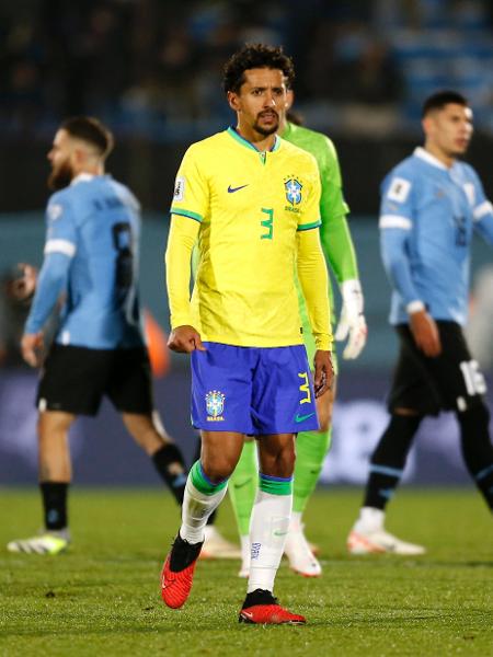 Reação de jogadores do Brasil após gol do Uruguai, nas Eliminatórias
