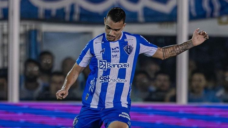 Ruan Ribeiro em ação com a camisa do Paysandu na atual temporada