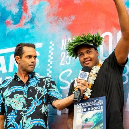 Weslley Dantas com o troféu da Triple Crown Weslley Dantas com o troféu da Triple Crown