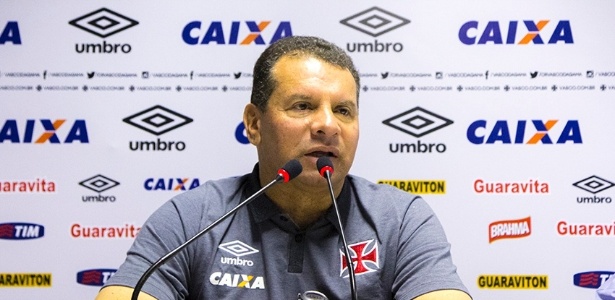 Celso Roth cobrou atitude dos jogadores do Vasco em palestra antes da vitória - Paulo Fernandes/Vasco.com.br