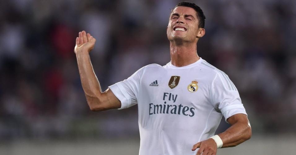 Cristiano Ronaldo lamenta chance perdida em amistoso do Real Madrid contra a Inter