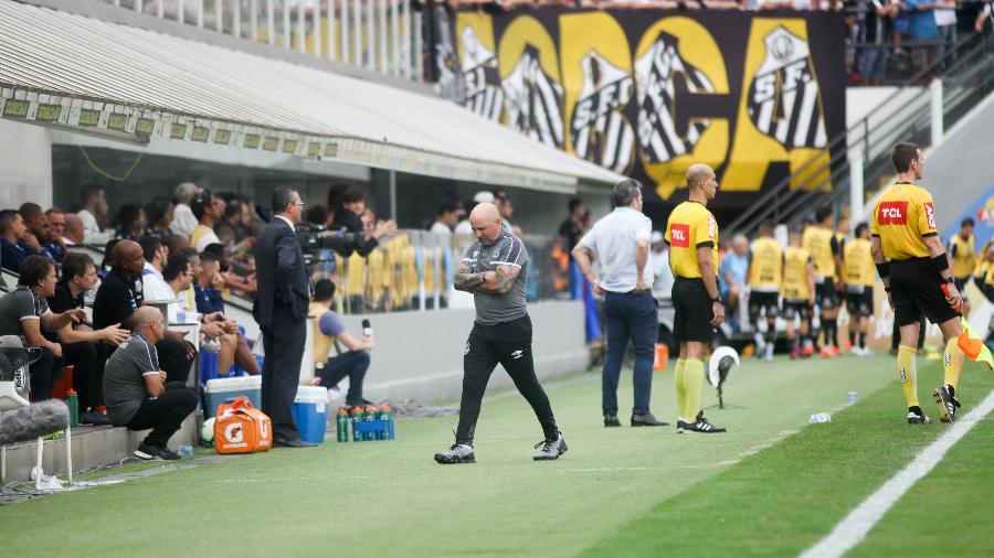 Sampaoli na vitória do Santos diante do CSA - Fernanda Luz/AGIF