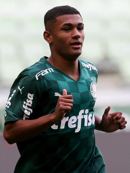 Kauan Santos, em partida entre Palmeiras e América-MG, válida pela sétima rodada do Campeonato Brasileiro Sub-17, no Allianz Parque