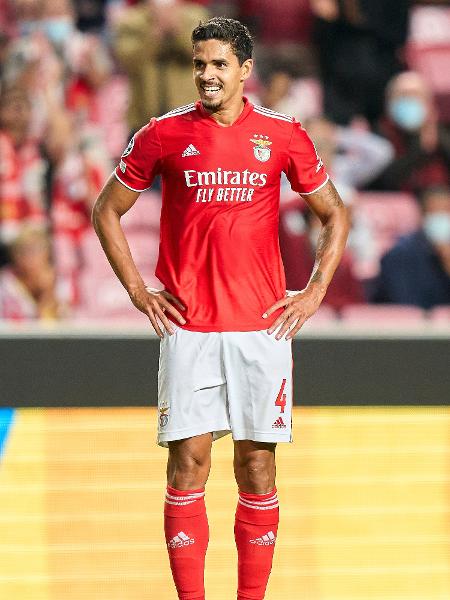 Lucas Veríssimo, em atuação pelo Benfica - Quality Sport Images/Getty Images