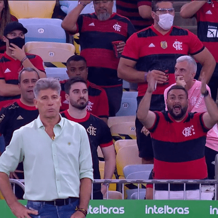 Renato Gaúcho é xingado por torcedores do Flamengo em derrota para o Athletico-PR na Copa do Brasil - Reprodução/TV Globo