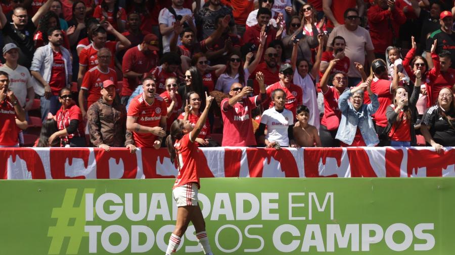 Millene, do Inter, comemora o gol contra o Corinthians na final do Campeonato Brasileiro Feminino - Cris Mattos/CBF