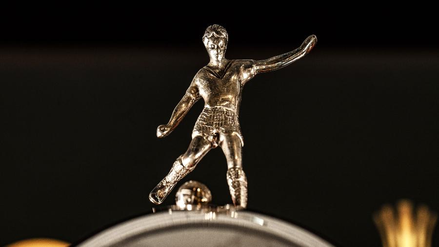 Taça da Copa Libertadores na redação do UOL em 5 de outubro de 2022 - Fernando Moraes/UOL