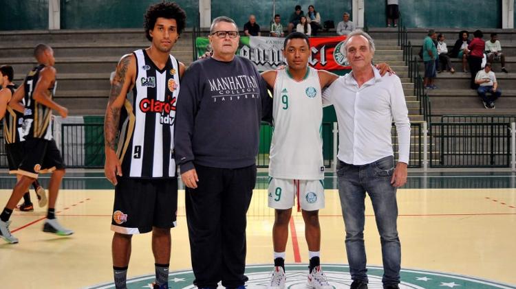 Alejandro Audinino (dir.) foi diretor de basquete do Palmeiras