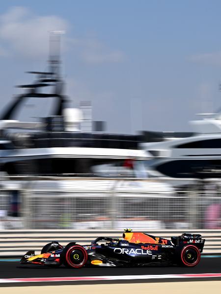 Sergio Perez durante o terceiro treino livre do GP de Abu Dhabi