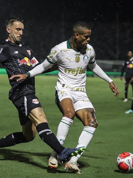 Léo Ortiz e Caio Paulista em ação em Bragantino x Palmeiras, pelo Paulistão Léo Ortiz e Caio Paulista em ação em Bragantino x Palmeiras, pelo Paulistão