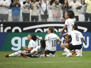 Corinthians vence Ferroviária e buscará tri da Supercopa Feminina