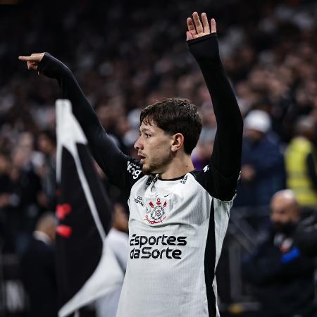 Garro em ação durante Corinthians x Vitória, confronto do Brasileirão Garro em ação durante Corinthians x Vitória, confronto do Brasileirão