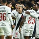 Empurr&atilde;o no juiz, gol heroico e mais: os melhores momentos de Boca x Vasco