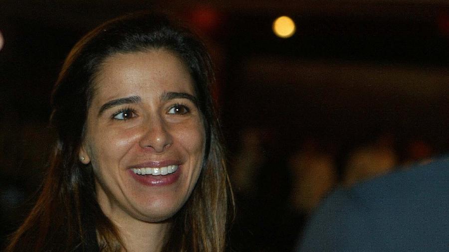 Carla, neta de Alberto Dualib, em evento de lançamento da camisa do Corinthians em 2006, quando trabalhava com o marketing - FERNANDO SANTOS/Folha Imagem