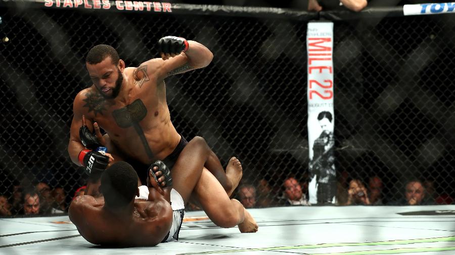 Thiago Marreta vence Kevin Holland no UFC 227 - Joe Scarnici/Getty Images
