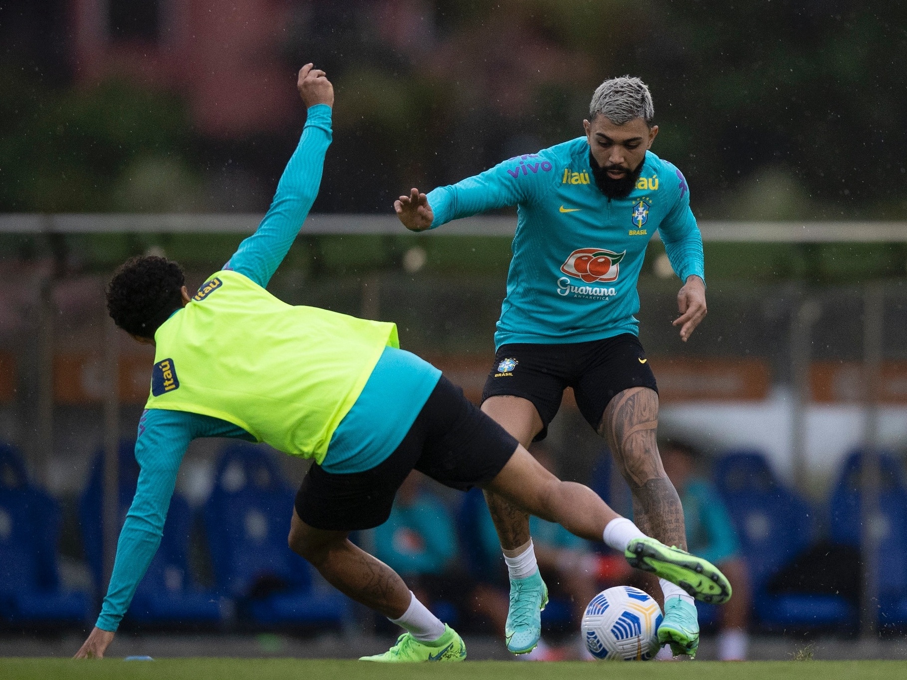 Tite define escalação do Brasil sem Gabigol e Everton Ribeiro para jogo  contra o Paraguai - Coluna do Fla