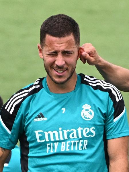 Eden Hazard leva puxão de orelha durante treino do Real Madrid - Gabriel Bouys/AFP